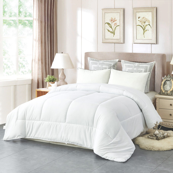 Alwyn Home All Season Microfiber Down Alternative Comforter & Reviews